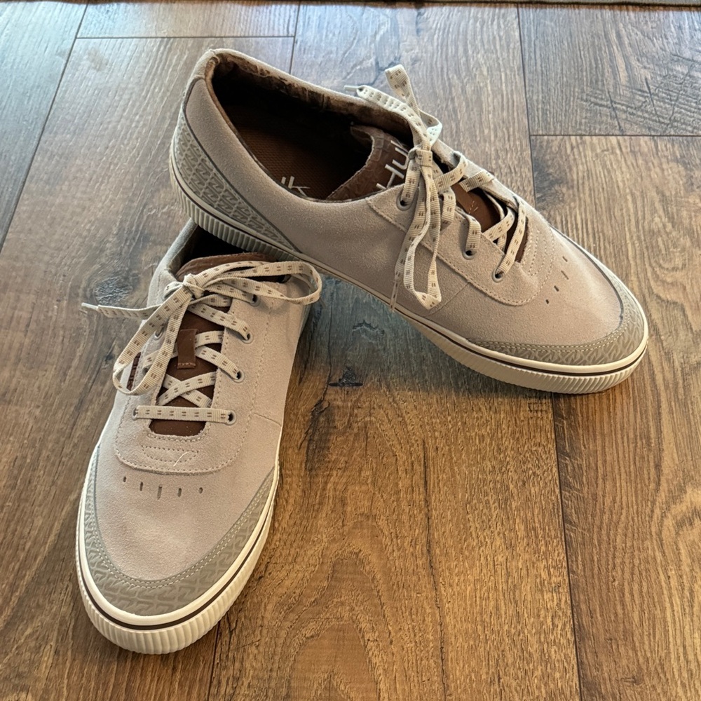 Men's Huk Mania Leather Lace-Up Sneakers